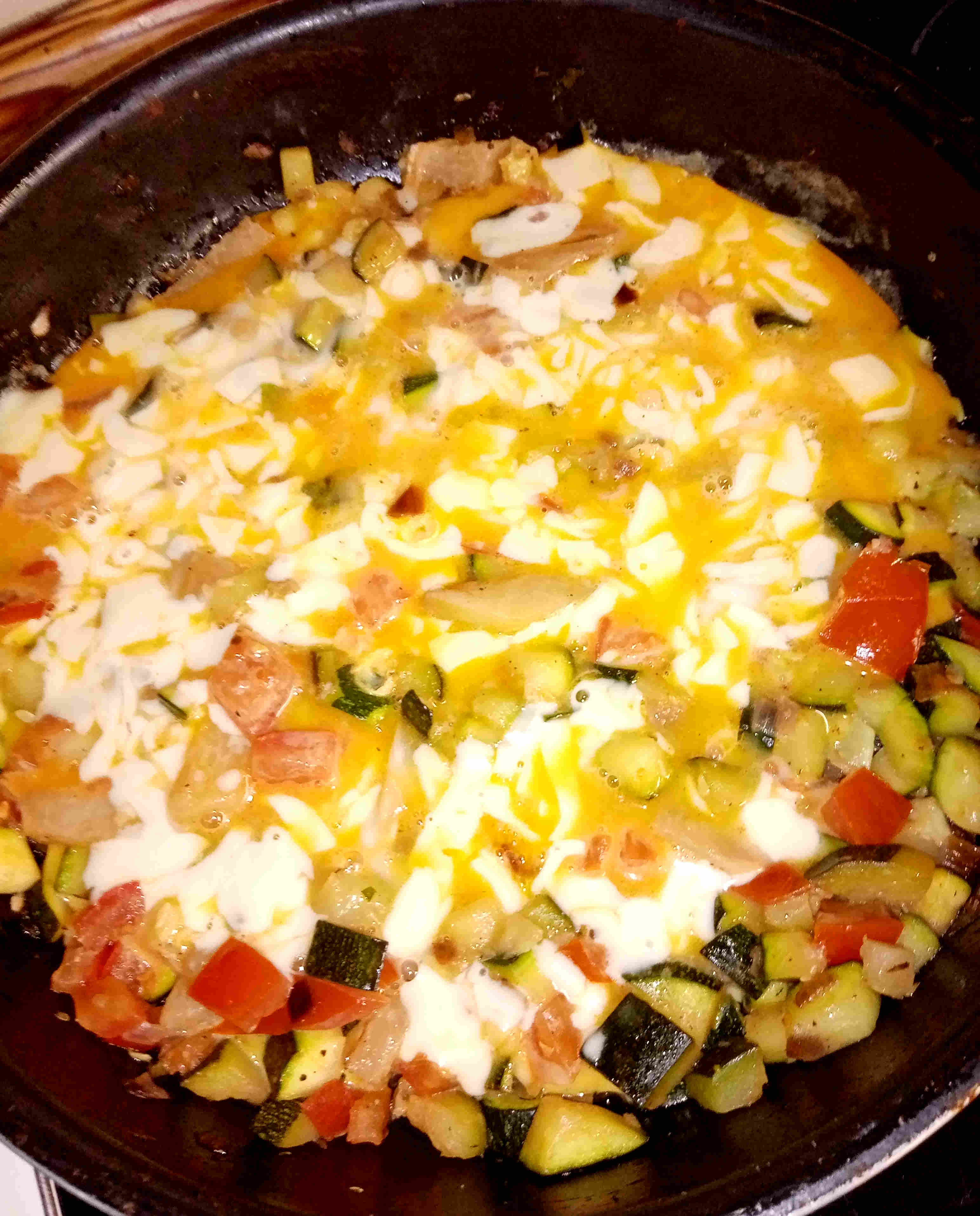 Rührei mit Zucchini Rührei mit Zucchini